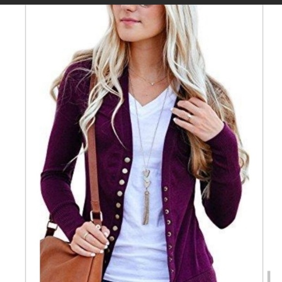 🤩HOST PICK 🎉🆕 Snap Front Cardigan true 2 size - Picture 2 of 9